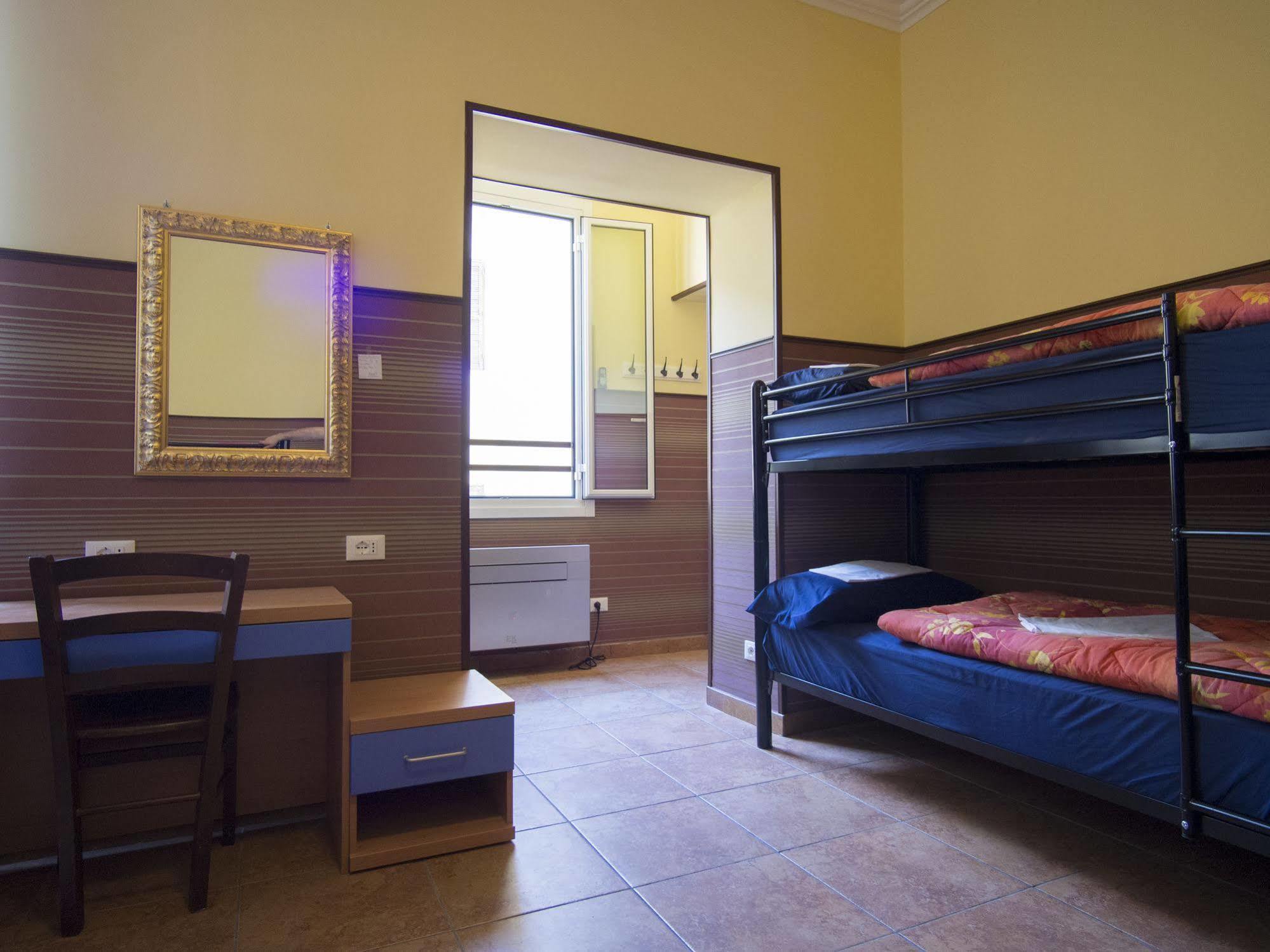 Albergue Alessandro Downtown & Bar Roma